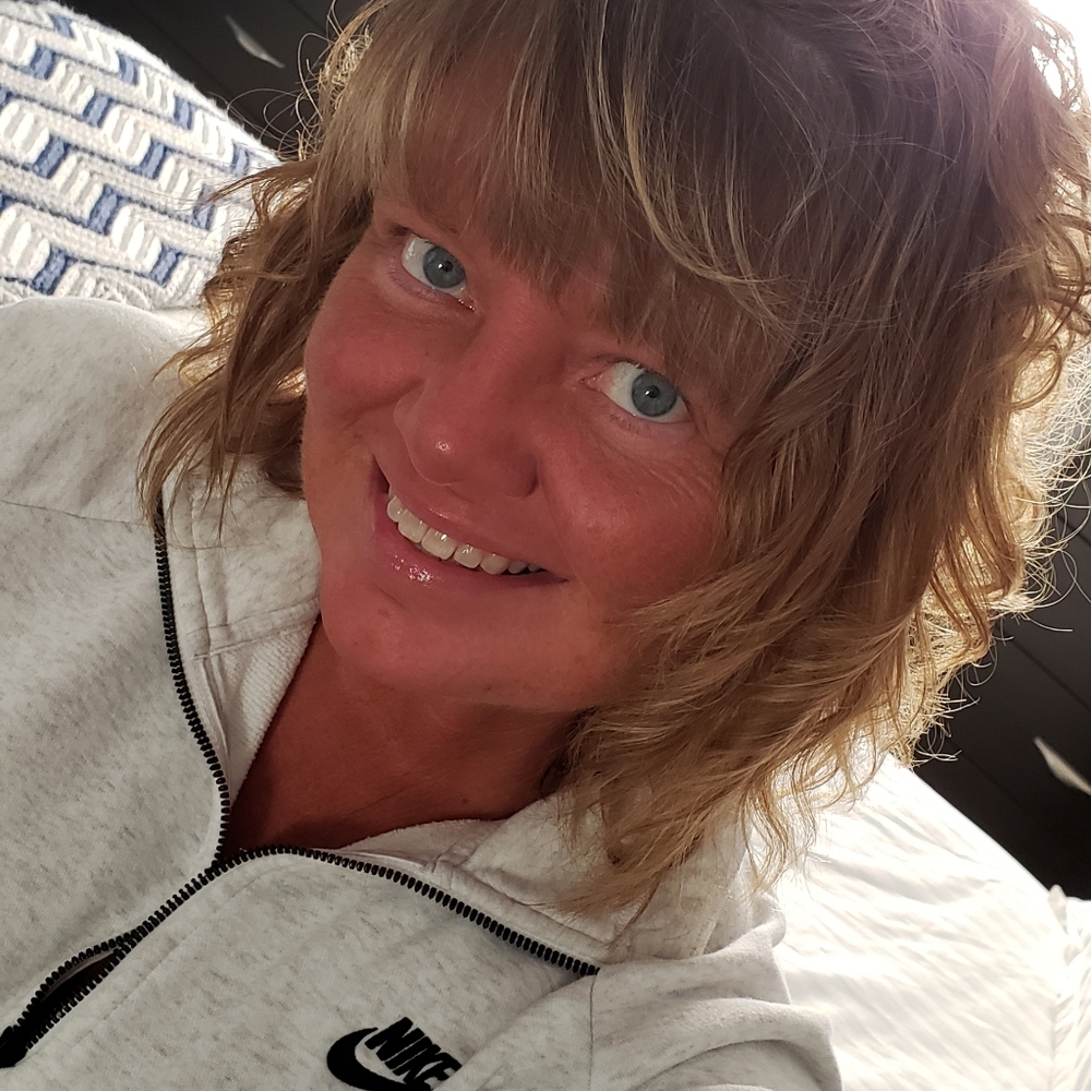 Meet your Posher, Christie